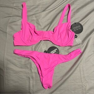 Moana Bikini in Vibrant Pink